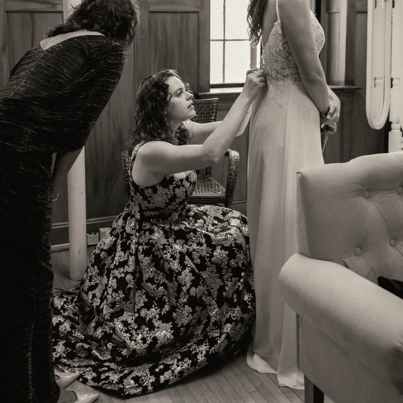 Antonio Melani Black and Gold Metallic A-line Midi Dress - Picture 8 of 8